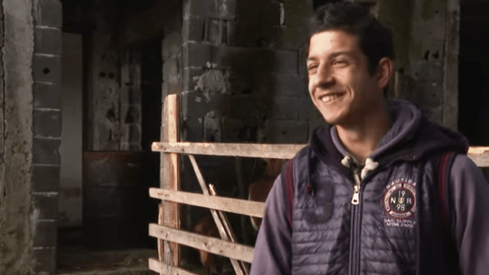 Kristijan ima 18 godina i svoju budućnost vidi na selu: Uzgaja koze i ovce, zarađuje od prodaje mlijeka