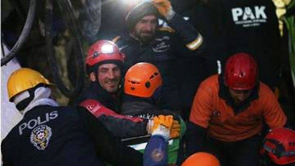 Sve manje nade nakon potresa, a broj poginulih premašio 23.000