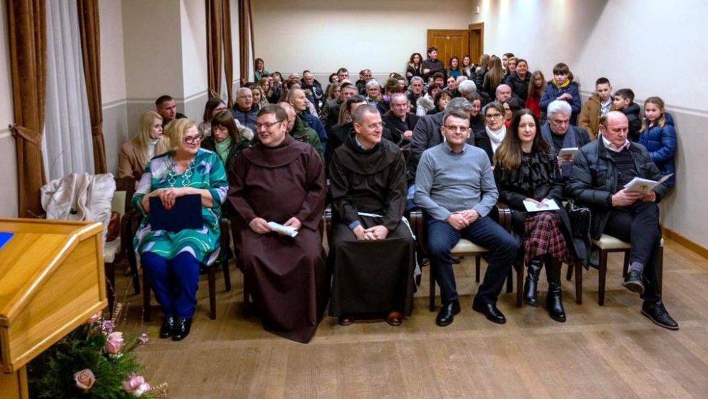 Više od 700 posjetitelja sudjelovalo na  manifestaciji 'Noć muzeja' u franjevačkom samostanu u Tolisi