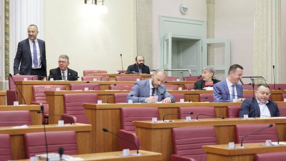 Sabor u petak glasuje o oporbenom prijedlogu za opozivom premijera Plenkovića