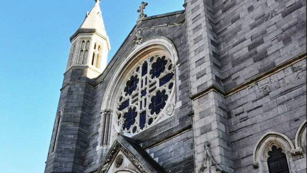 Hrvatska katolička misija Dublin poziva vjernike na akciju uređenja crkve i dvorišta