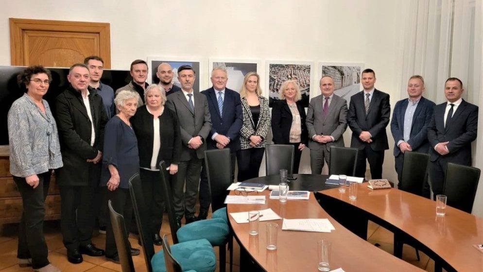 Predstavnici hrvatskih udruga u Berlinu održali sastanak u veleposlanstvu RH, radi se na jačanju hrvatske zajednice