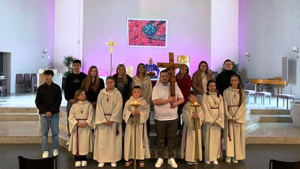 Mladi u Hrvatskoj katoličkoj misiji Thurgau-Schaffhausen predvodili Put križa