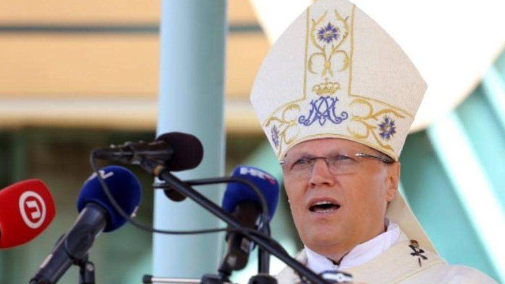 Nadbiskup Hranić se ispričao žrtvama svećenika Rajčevca: ‘Priznajem to i s osjećajem duboke postiđenosti izričem svoje kajanje’