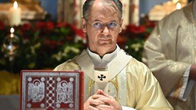 Bozanić umirovljen, Kutleša preuzeo Zagrebačku nadbiskupiju