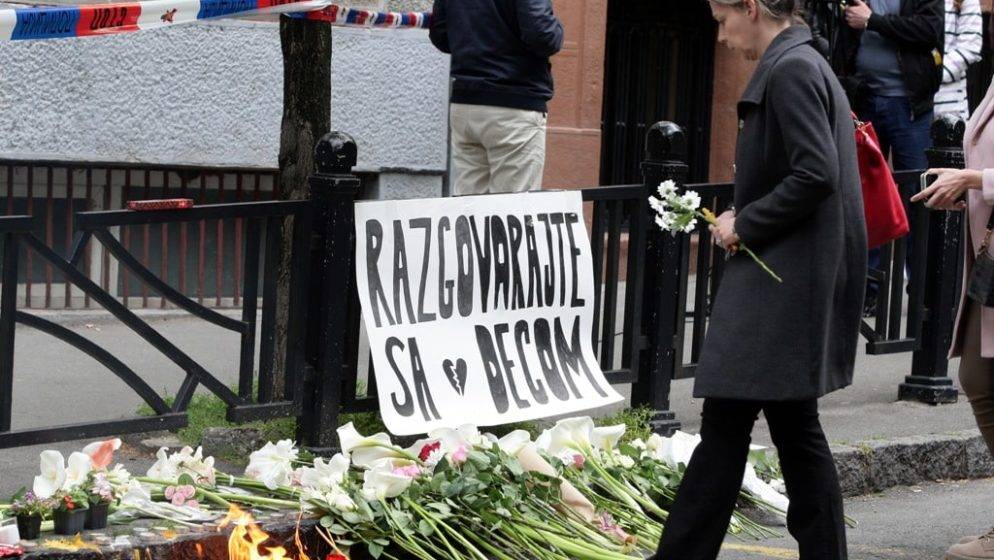 Mladić u Bihaću najavio masakr sličan onome u Beogradu, škole pod prismotrom