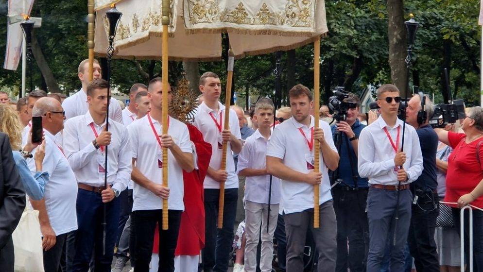 Ludbreško svetište Predragocjene Krvi Isusove je jedinstveno u Hrvatskoj i među rijetkima u svijetu priznato papinom bulom