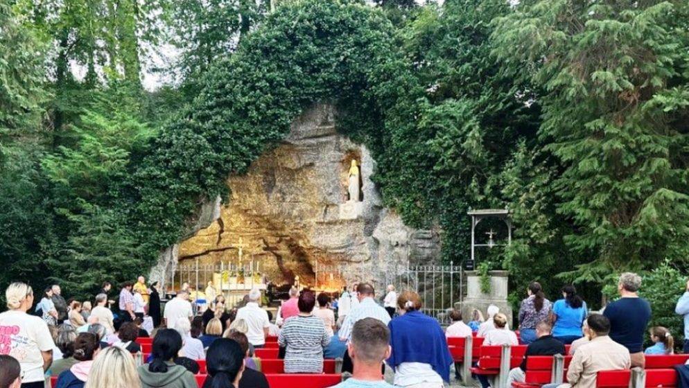 Vjernici iz Hrvatske katoličke misije Zürich hodočastili u Leuggern Grotte na blagdan Male Gospe