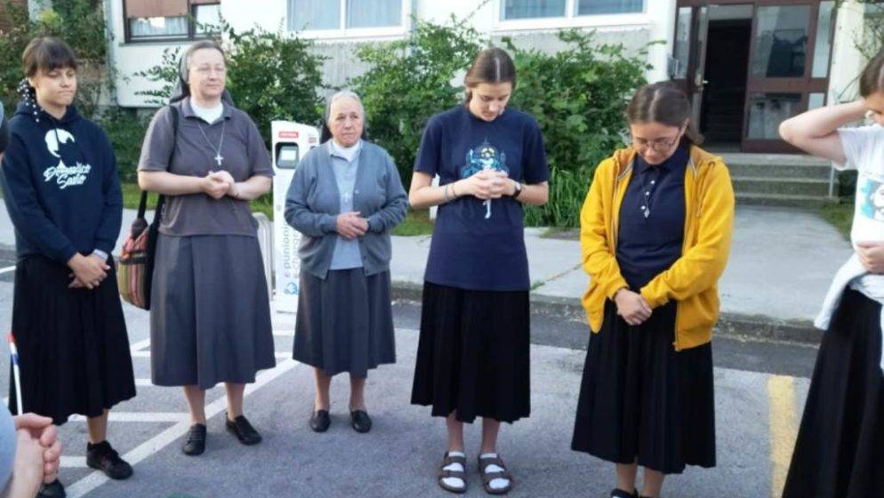 Pet kandidatkinja slovensko-hrvatske provincije Družba sestara Kćeri Marije Pomoćnice otišlo na daljnju formaciju u postulat u Torino