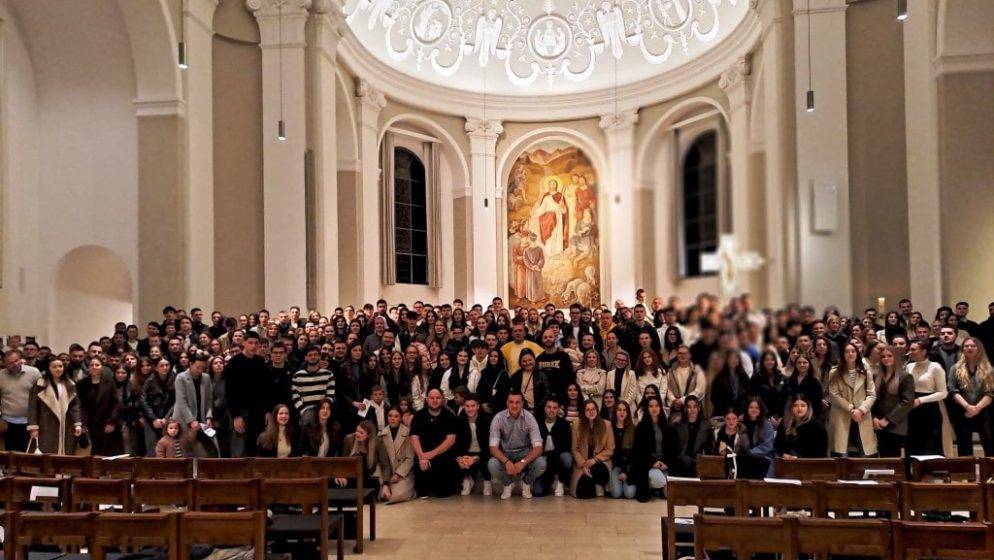 Fra Antonio se oprostio od Hrvatske katoličke misije u Zürichu; mladi iz župe izrazili zahvalnost za sve što je učinio za misiju