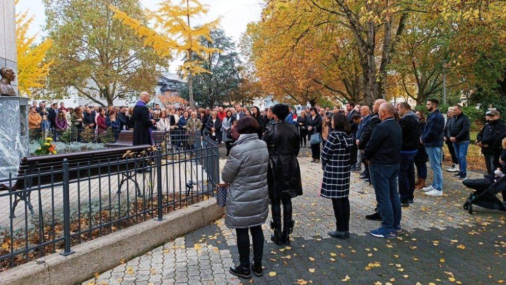 Članovi Hrvatske katoličke misije Koblenz, obilježili sjećanje na preminule, koji sada počivaju u domovini