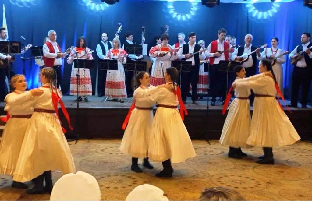 Održan je VII. susret Hrvata Južne Amerike koji je još jednom potvrdio  čvrstu i emotivnu vezu između domovine i iseljeništva