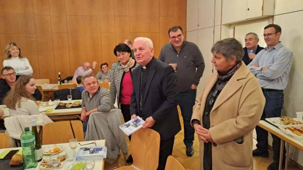 Biskup Komarica: Hrvati u Republici Srpskoj prepušteni sami sebi i svojim duhovnim vođama