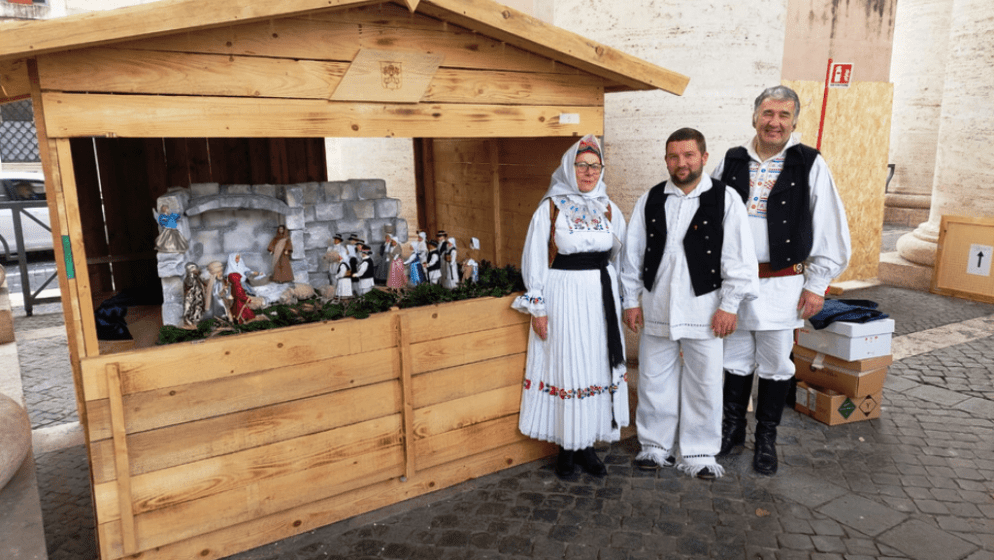 Na izložbi ‘100 jaslica u Vatikanu’ sudjeluju i hrvatske jaslice