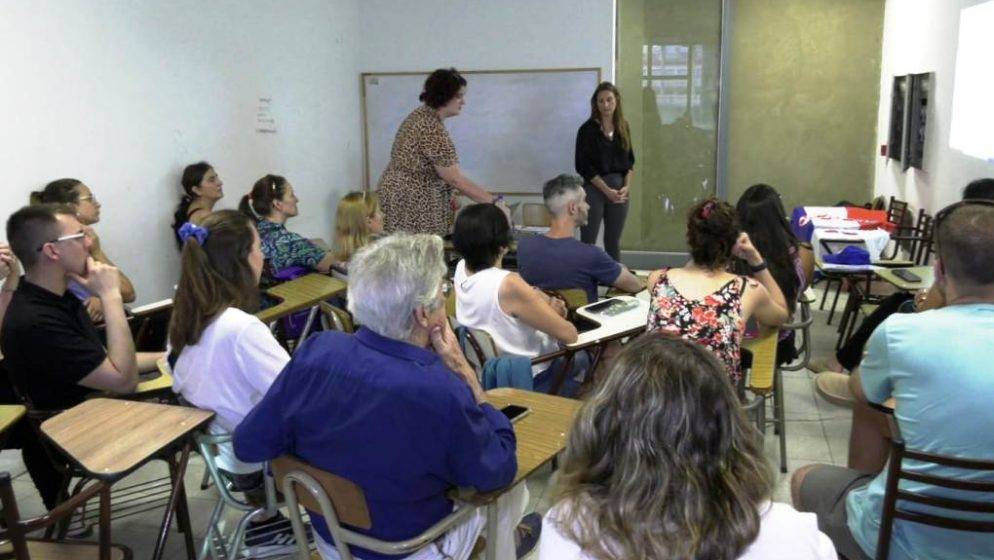 Inicijativa 'Vrati se, Hrvatska te zove' pruža podršku potomcima Hrvata  iz Južne Amerike koji razmatraju povratak i odluku da nastave živjeti u  domovini