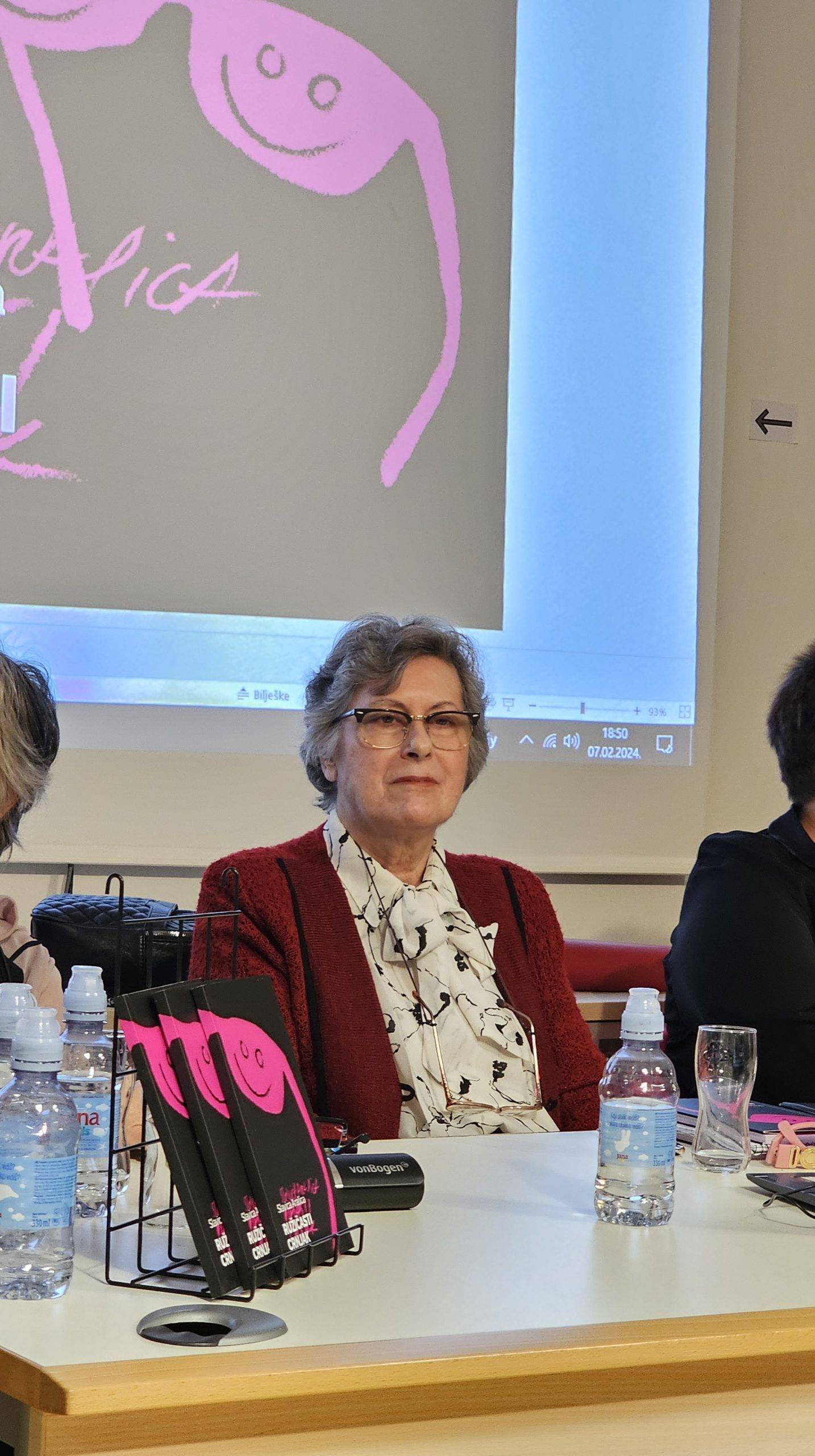 U Splitu je pod motom 'vrijeme mi je za život, nemam vremena za dijagnozu', održana promocija knjige 'Ružičasti crnjak' autorice Slavice Aralice