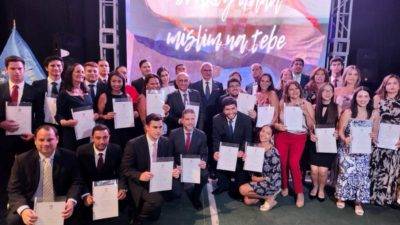 Grlić Radman uručio državljanstva Hrvatima u Čileu i Peruu