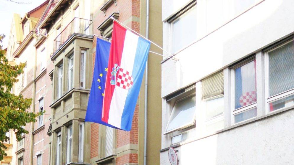 Četvrtina ispitanika ne bi glasala za programski blisku stranku