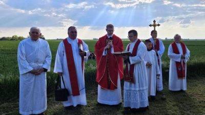 Blagoslovom mladog žita započela je Dužijanca u organizaciji Udruge bunjevačkih Hrvata ‘Dužijanca‘