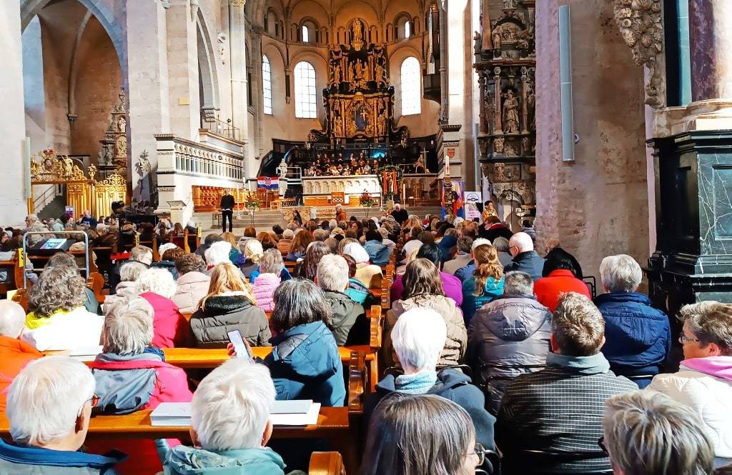 Hrvati iz HKM Koblenz hodočastili su u Trier i sudjelovali na međunarodnoj svetoj misi