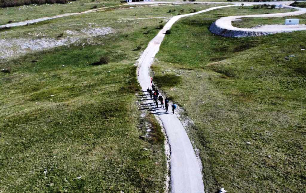 U sjećanje na herojsku pobjedu hrvatskih branitelja u bitci za Livno održana je četverodnevna hodnja bojišnicom dugom preko 80 km