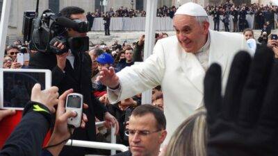 Čelnici EU-a ističu papino zauzimanje za mir, siromašne i za okončanje gladi