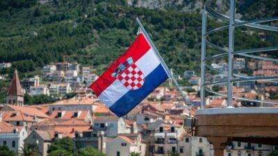 Domovinu ne grade parole, nego rad, znanje i karakter