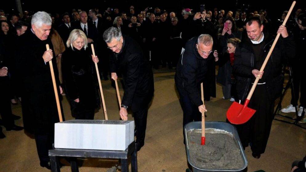 Vlada Republike Hrvatske nastavlja s programom potpora projektima od strateškog značaja za Hrvate u Bosni i Hercegovini