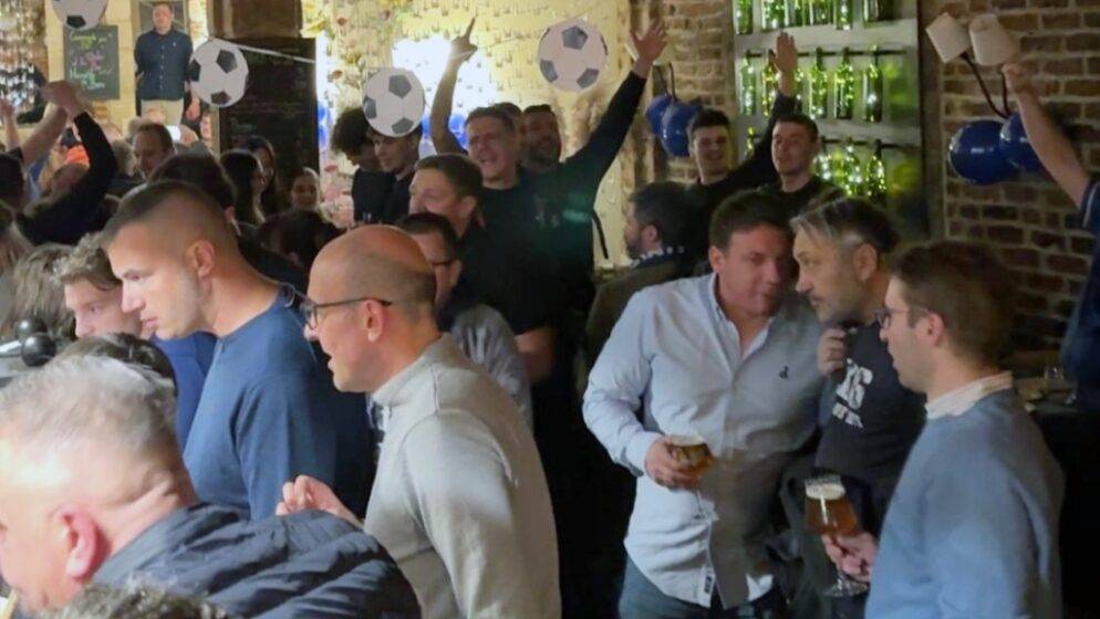 Hrvati u Lilleu organizirali ‘Plavu noć’ uoči utakmice Dinama i Lillea, događaju nazočili i dužnosnici zagrebačkog kluba Zajec i Marić