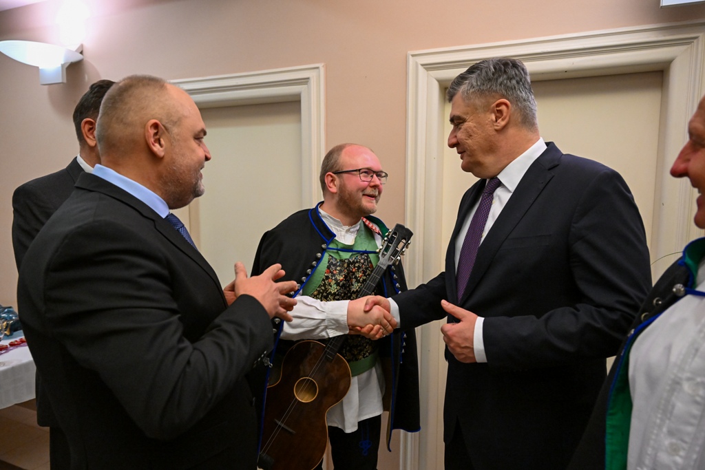 Predsjednik Milanović pohvalio integriranost Hrvata u slovačko društvo