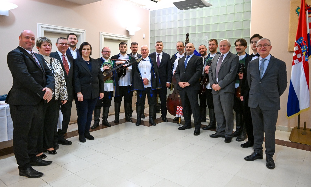 Predsjednik Milanović pohvalio integriranost Hrvata u slovačko društvo