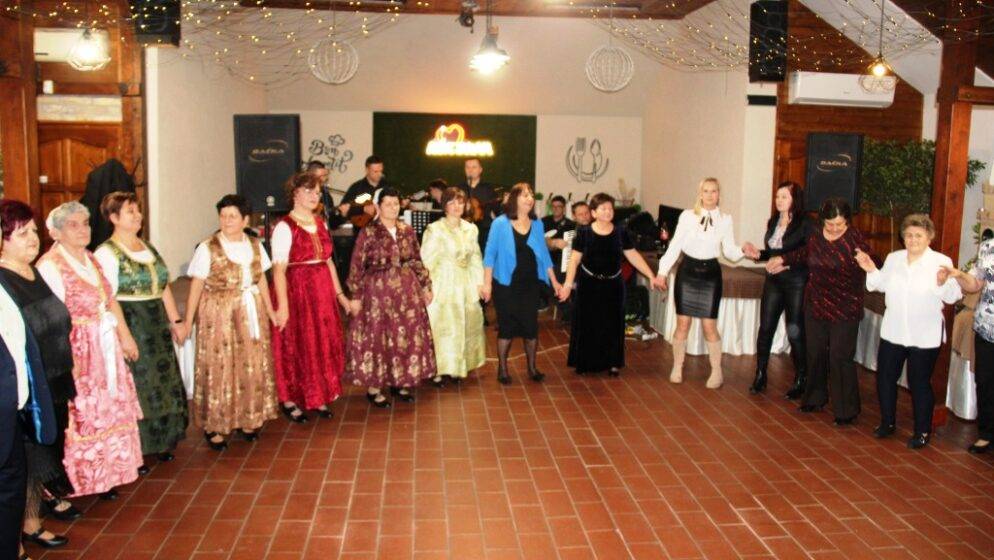 Tradicionalni ‘Lakomac’ okupio bačke Hrvate u Kalači