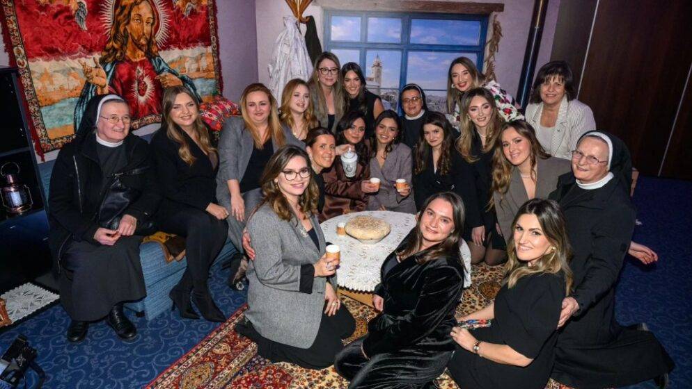 U Zagrebu održana tradicionalna večer najstarije hrvatske dijaspore, koja je okupila brojne Hrvate podrijetlom iz Janjeva