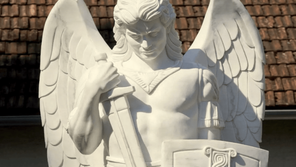 Dar hrvatskog naroda koji ostaje: Kip svetog Mihovila postavljen u Bijelom Polju