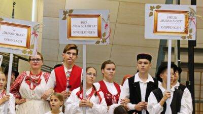 Ovogodišnja Revija tradicijske odjeće i izbora najljepše Hrvatice u narodnoj nošnji održava se od 6. do 12. srpnja 2026. godine