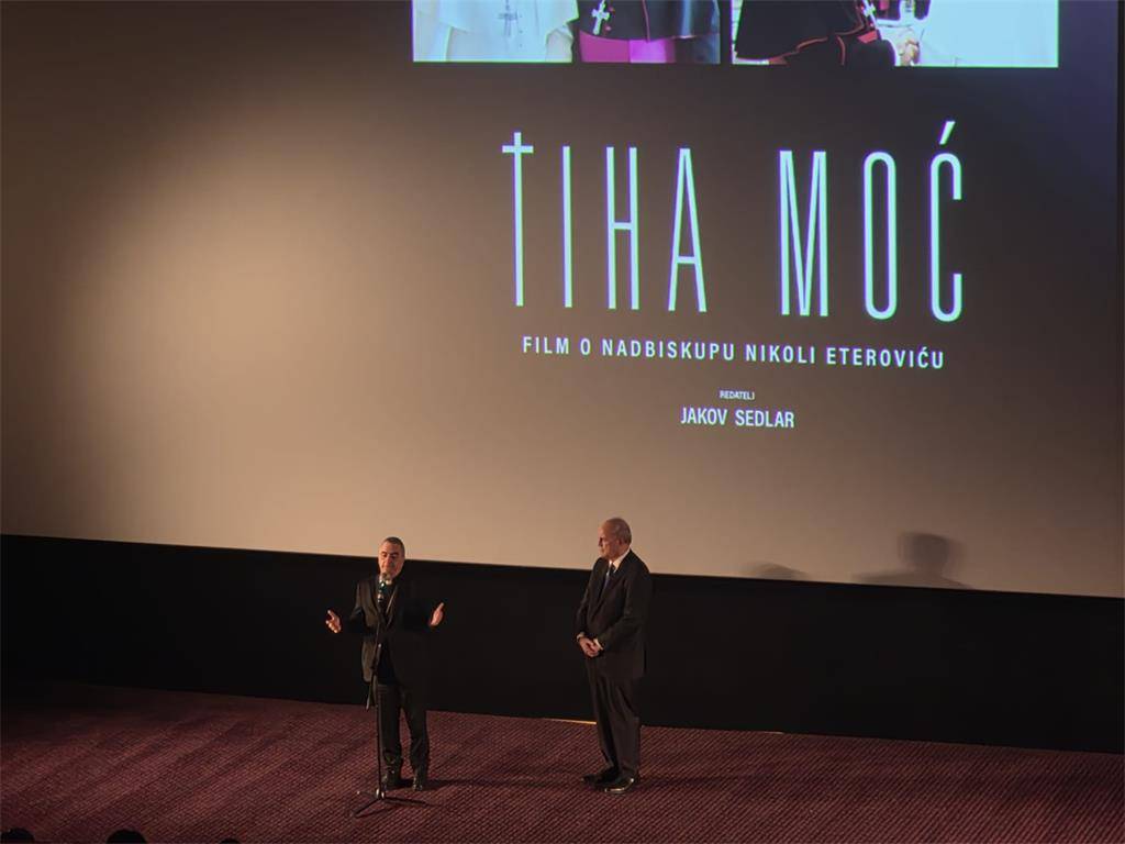Održana svečana premijera dokumentarnog filma 'Tiha moć' redatelja Jakova Sedlara o životu i djelovanju nadbiskupa Nikole Eterovića