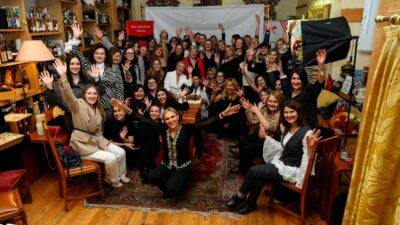 Ovaj projekt godinama donosi inspirativne priče o životnim putevima i uspjehu Hrvatica u iseljeništvu