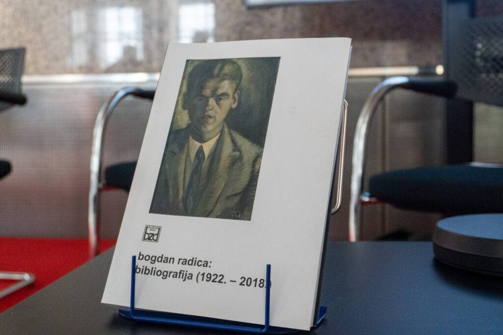 Četiri tisuće bibliografskih jedinica:  „Bogdan Radica: bibliografija (1922. – 2018.)“ – priređivači i autori Zdravka Bušić i Ivan Miletić, Književni krug Split, 2025, 336 str.