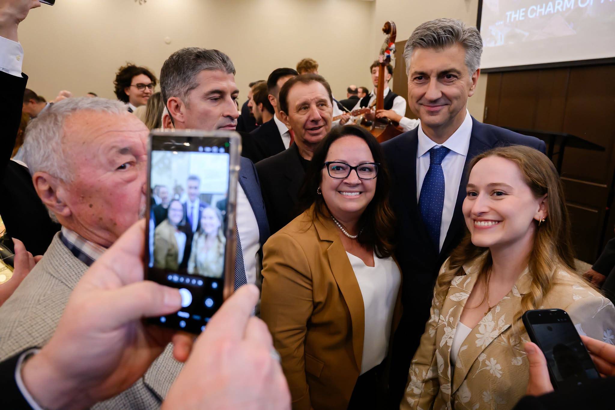 Premijer Plenković pozvao Hrvate iz Kanade na povratak: Hrvatska vas treba i cijeni vaš doprinos