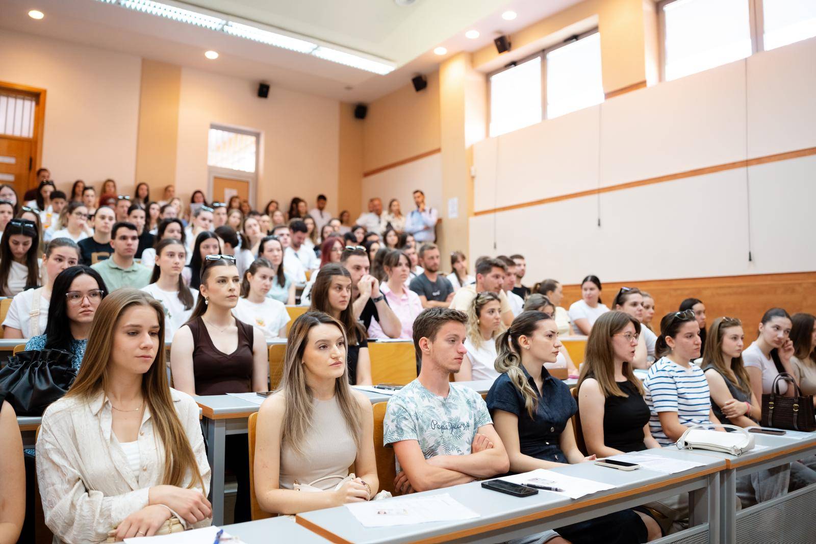 Hrvatska podupire više od 2.000 studenata izvan domovine! 'Milas stipendistima: Vi ste budućnost i ono najbolje što BiH ima'