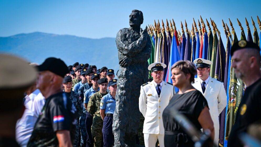 Svečano u Kninu: Pogledajte kako je proslavljen Dan pobjede, Domovinske zahvalnosti i hrvatskih branitelja