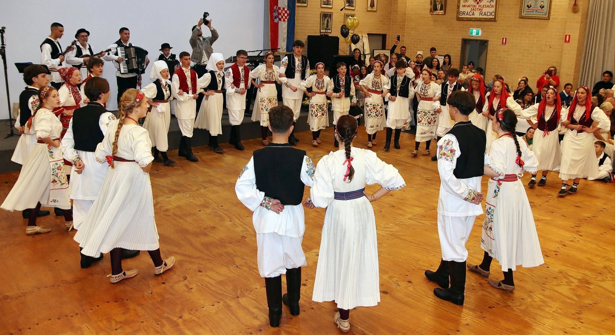 Pola stoljeća zajedništva: Hrvatski klub 'Braća Radić' proslavio 50 godina postojanja u Sydneyu