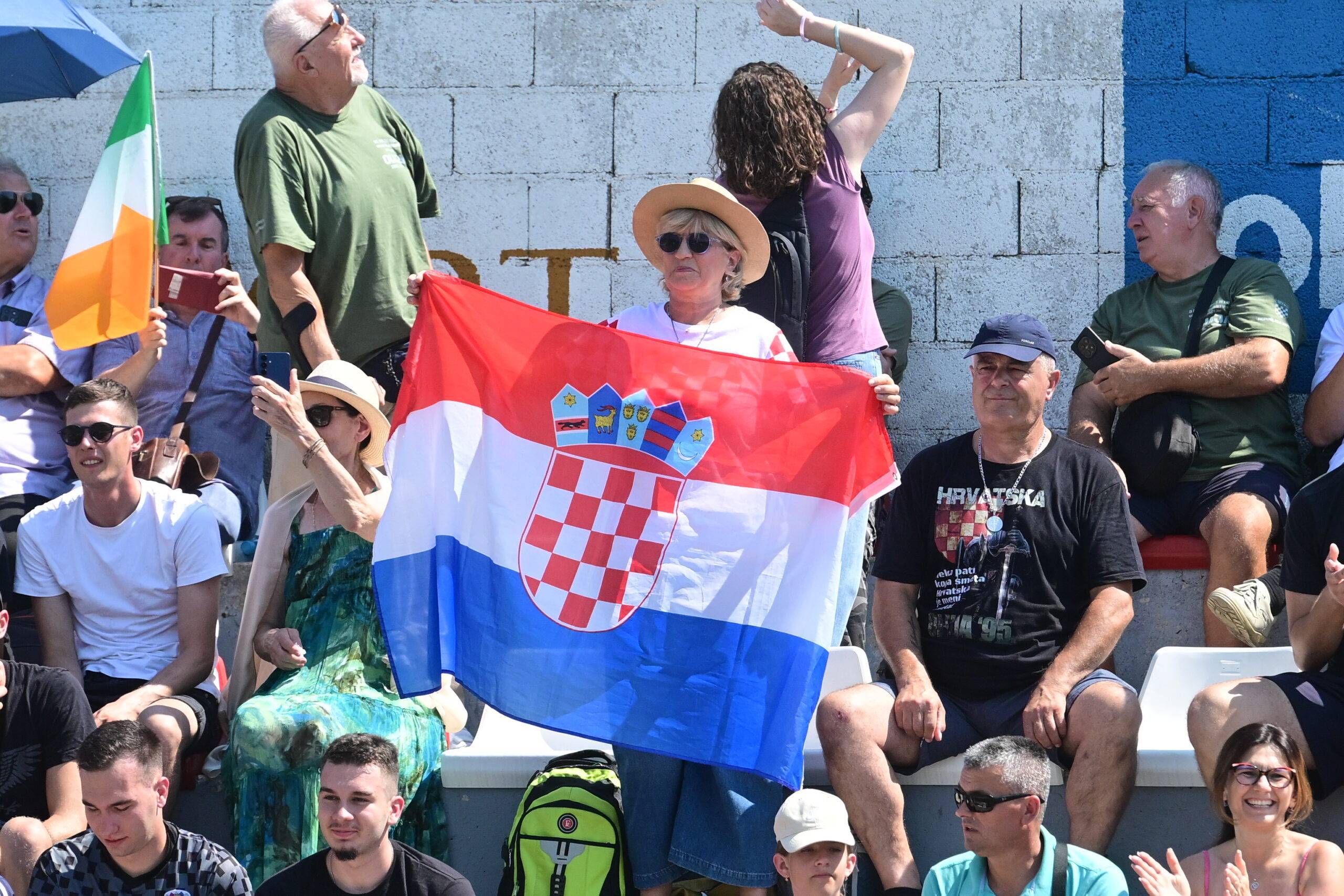 Svečano u Kninu: Pogledajte kako je proslavljen Dan pobjede, Domovinske zahvalnosti i hrvatskih branitelja