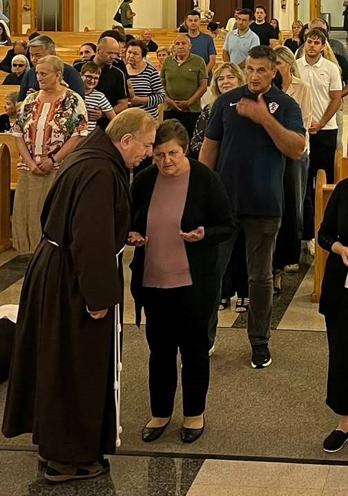Nova evangelizacija na djelu: fra Ivo Pavić u Kanadi okupio vjernike u molitvi, vjeri i nadi