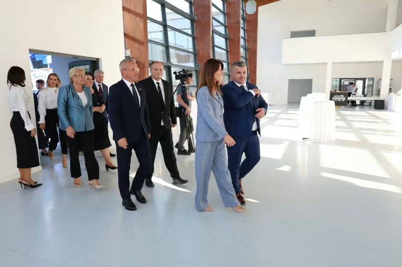 Uz snažnu potporu Vlade Republike Hrvatske svečano otvorena Srednja škola Novi Travnik – novi dom učenika Osnovne i Srednje glazbene škole Jakova Gotovca