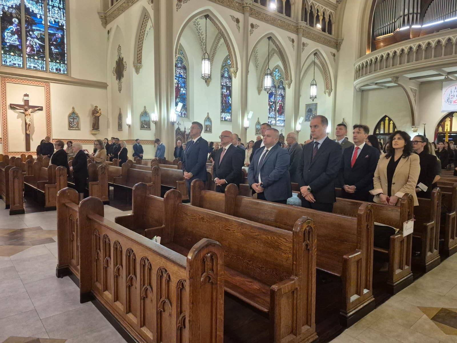 Premijer Plenković u New Yorku poručio hrvatskoj zajednici: 'Veza s domovinom nikad nije bila jača'