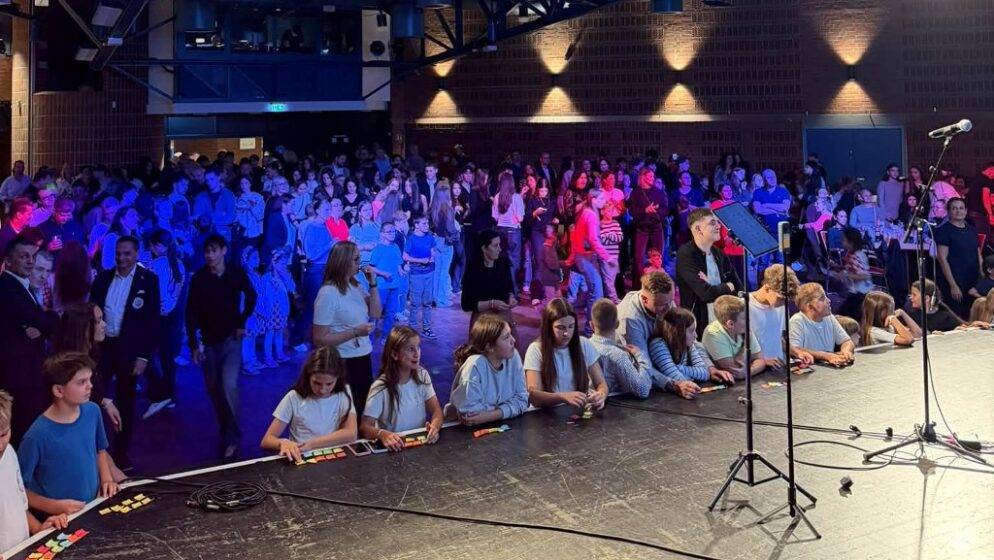 Hrvati u Hamburgu još jednom pokazali snagu zajedništva: Kroz pjesmu, folklor, tradiciju i zajedništvo čuvaju veze s domovinom