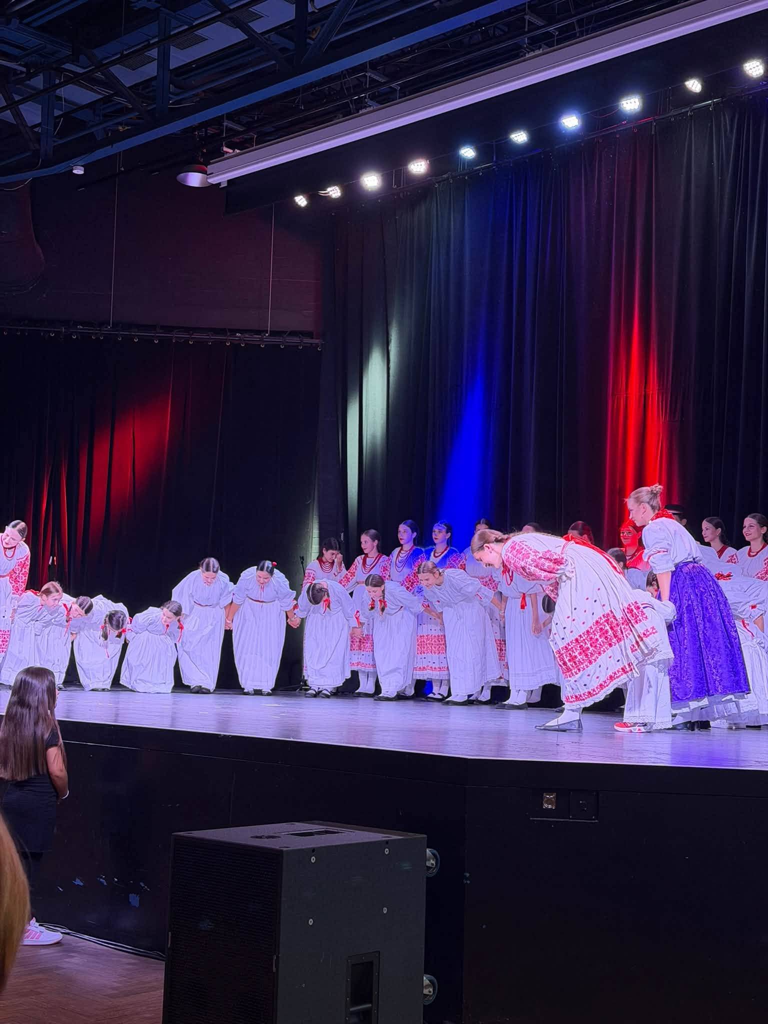 Hrvati u Hamburgu još jednom pokazali snagu zajedništva: Kroz pjesmu, folklor, tradiciju i zajedništvo čuvaju veze s domovinom