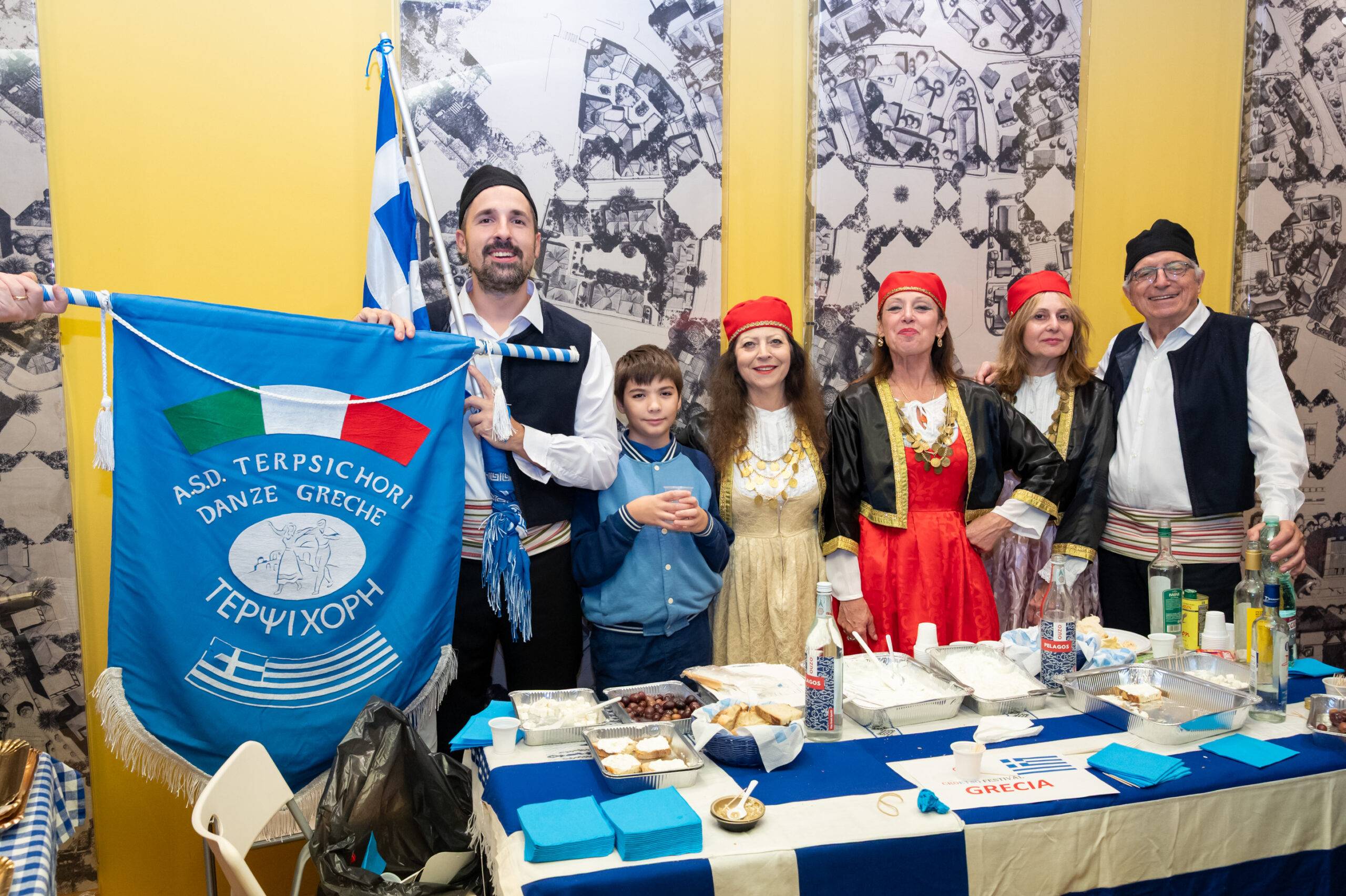 Caput Mundi slavio zajedništvo: Hrvatski mozaik okupio jedanaest zemalja na šestom CroEtnO festivalu u Rimu